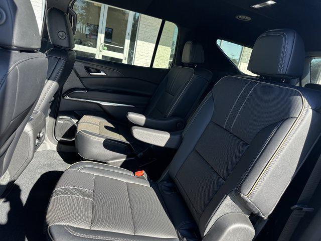 used 2026 Chevrolet Traverse car, priced at $49,990