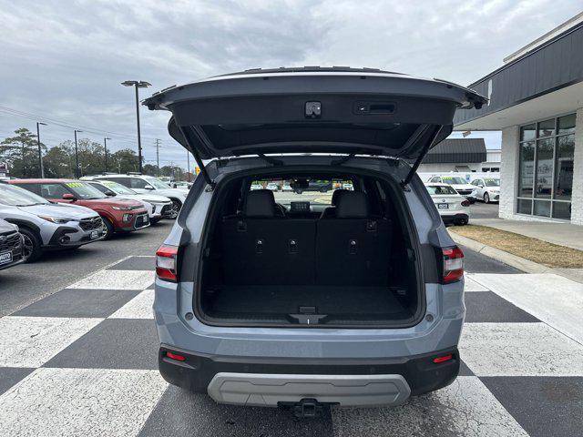 used 2025 Honda Pilot car, priced at $43,990