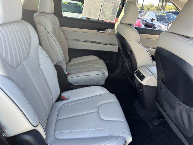 used 2024 Hyundai Palisade car, priced at $37,990