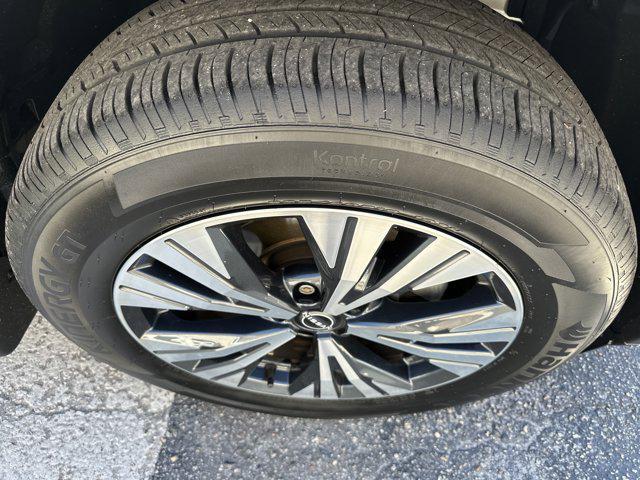 used 2022 Nissan Rogue car, priced at $23,990