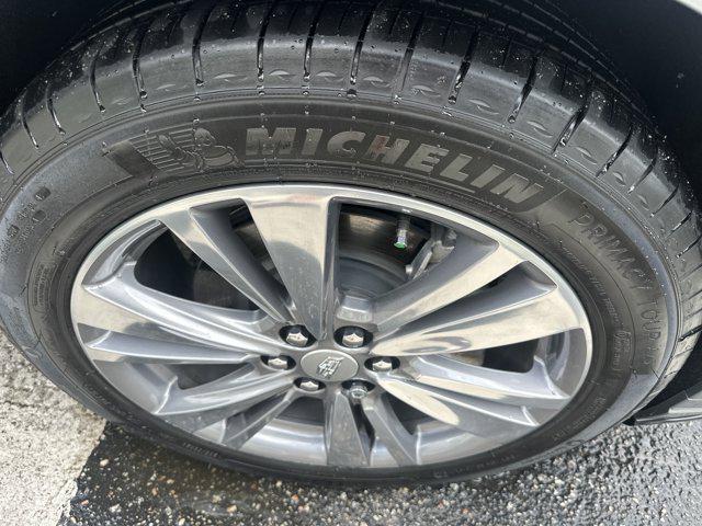 used 2025 Cadillac XT6 car, priced at $47,990