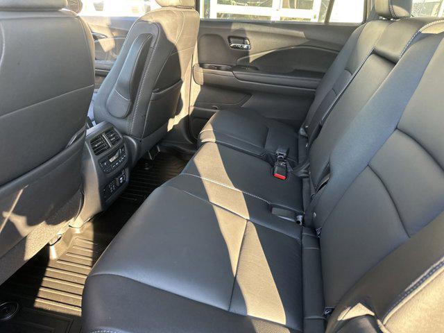 used 2022 Honda Pilot car, priced at $32,990