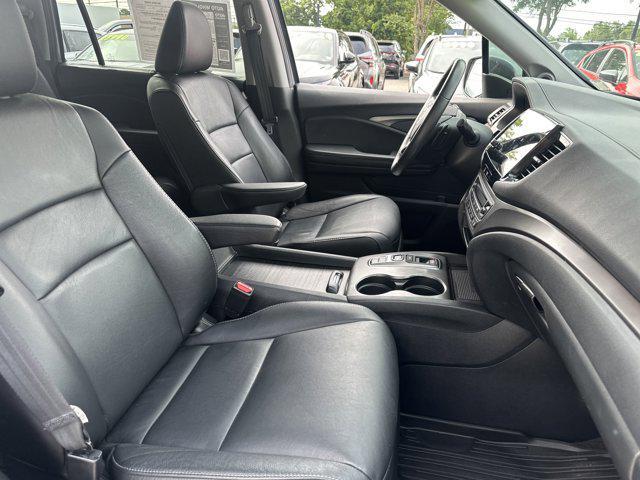 used 2022 Honda Pilot car, priced at $32,990