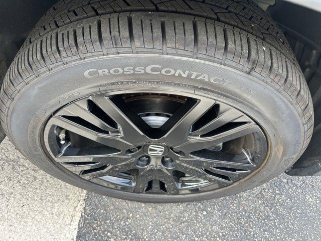 used 2022 Honda Pilot car, priced at $32,990