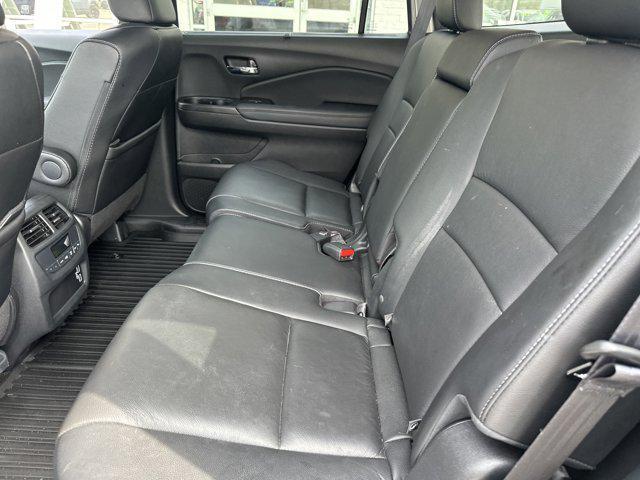 used 2022 Honda Pilot car, priced at $32,990