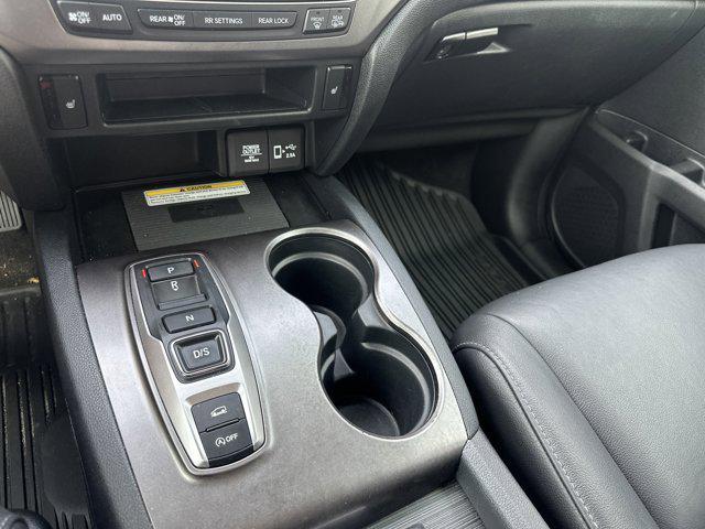 used 2022 Honda Pilot car, priced at $32,990