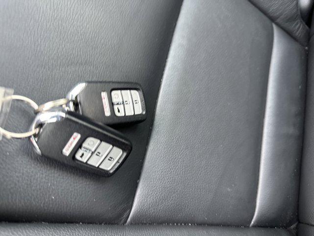 used 2022 Honda Pilot car, priced at $32,990