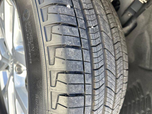 used 2023 Jeep Grand Cherokee car, priced at $29,990