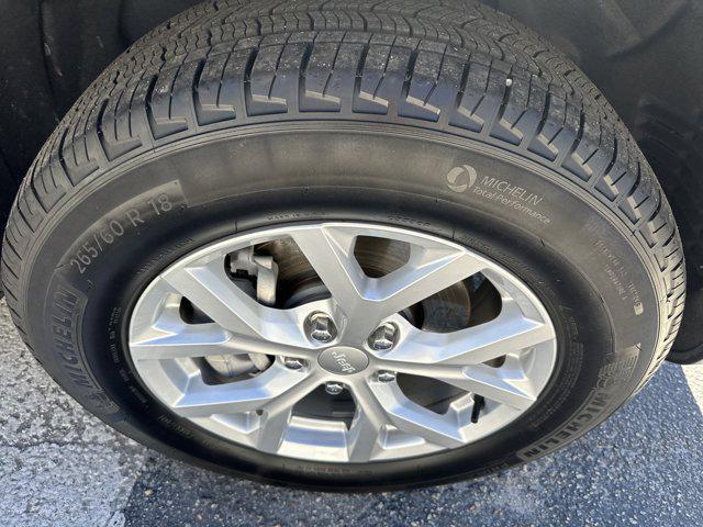 used 2023 Jeep Grand Cherokee car, priced at $29,990