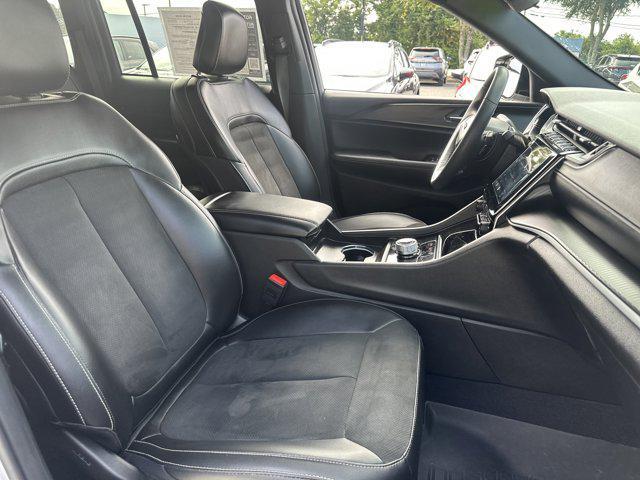 used 2024 Jeep Grand Cherokee car, priced at $31,990