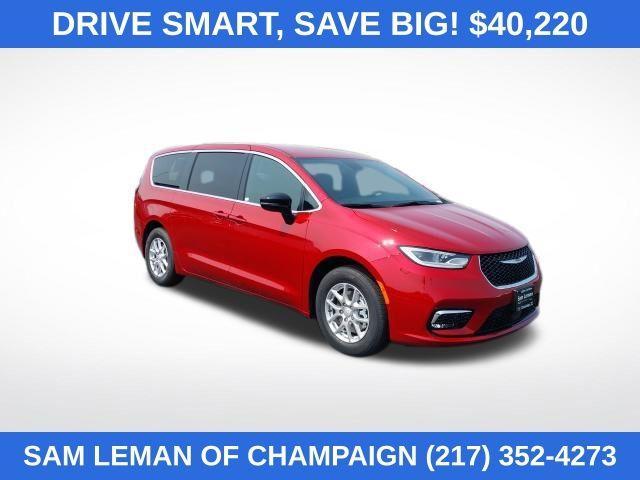 new 2025 Chrysler Pacifica car, priced at $40,220