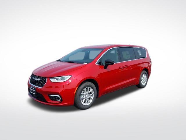 new 2025 Chrysler Pacifica car, priced at $40,220