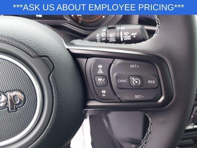 new 2025 Jeep Wrangler car, priced at $43,175
