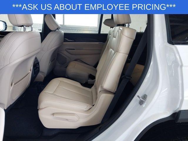 new 2025 Jeep Grand Cherokee L car, priced at $44,015