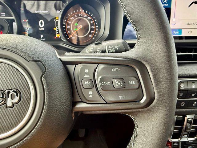 new 2025 Jeep Wrangler car, priced at $48,075