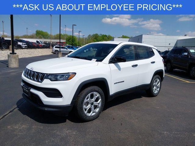 new 2025 Jeep Compass car, priced at $25,695