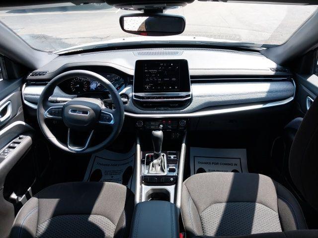new 2025 Jeep Compass car, priced at $25,695