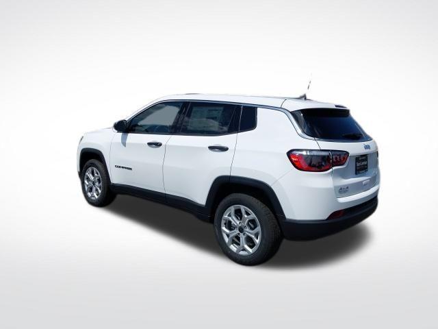 new 2025 Jeep Compass car, priced at $25,495