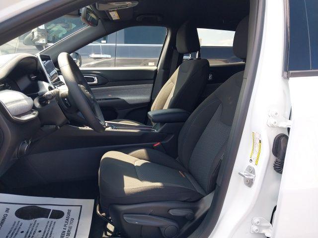 new 2025 Jeep Compass car, priced at $25,695