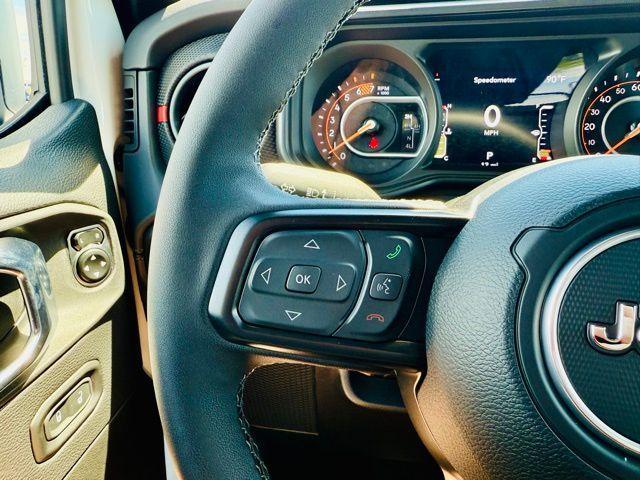 new 2025 Jeep Wrangler car, priced at $66,990