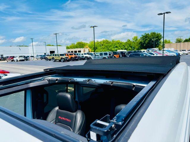 new 2025 Jeep Wrangler car, priced at $66,990