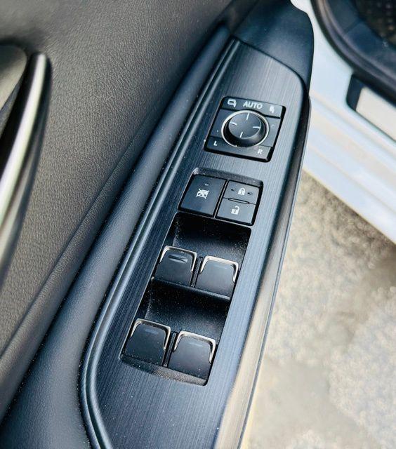 used 2021 Lexus ES 350 car, priced at $32,995