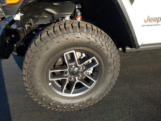 new 2025 Jeep Gladiator car, priced at $52,095