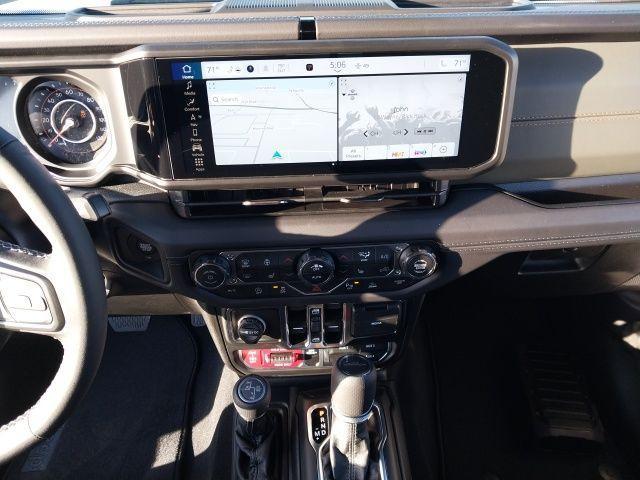 new 2025 Jeep Gladiator car, priced at $52,095