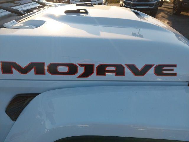 new 2025 Jeep Gladiator car, priced at $52,095