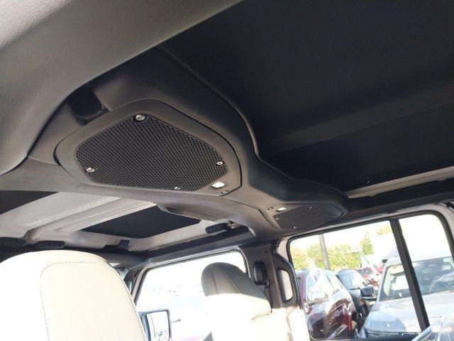 new 2025 Jeep Gladiator car, priced at $52,095