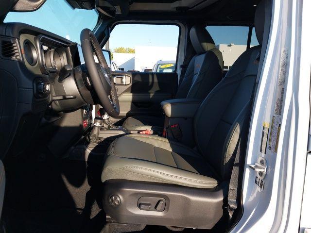 new 2025 Jeep Gladiator car, priced at $52,095