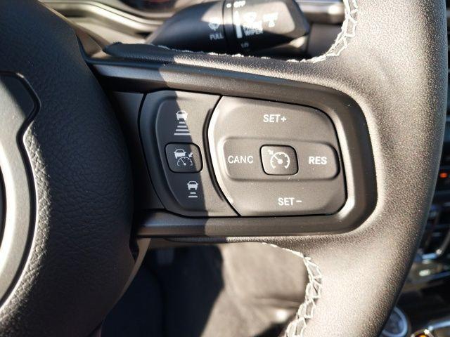 new 2025 Jeep Gladiator car, priced at $52,095