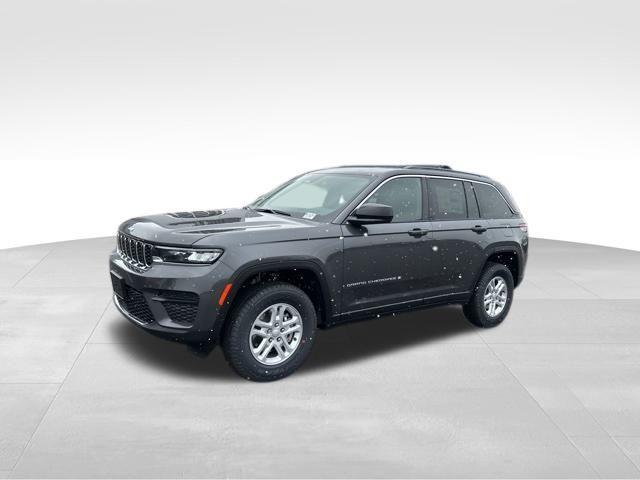 new 2025 Jeep Grand Cherokee car, priced at $36,220