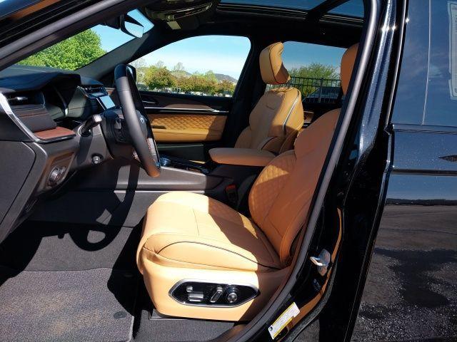 new 2025 Jeep Grand Cherokee car, priced at $56,675