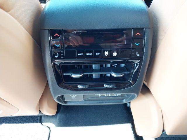new 2025 Jeep Grand Cherokee car, priced at $56,675