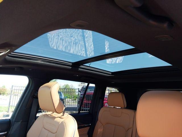 new 2025 Jeep Grand Cherokee car, priced at $56,675