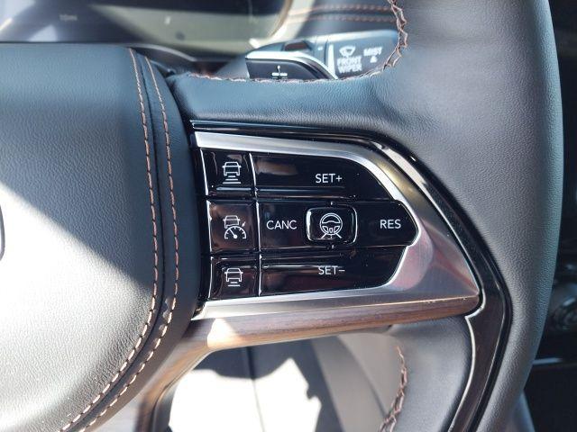 new 2025 Jeep Grand Cherokee car, priced at $56,675