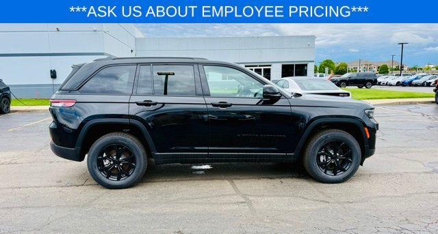 new 2025 Jeep Grand Cherokee car, priced at $37,030