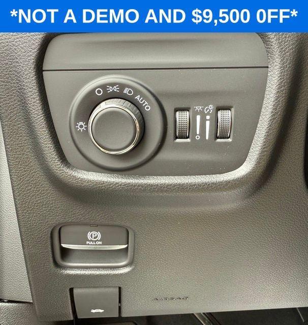 new 2025 Jeep Grand Cherokee car, priced at $36,030