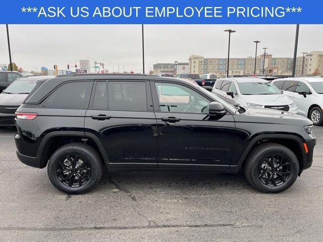 new 2025 Jeep Grand Cherokee car, priced at $38,922