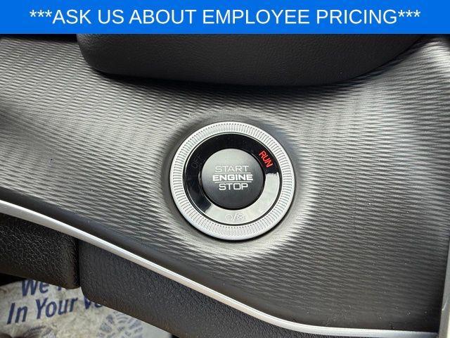 new 2025 Jeep Grand Cherokee car, priced at $37,030