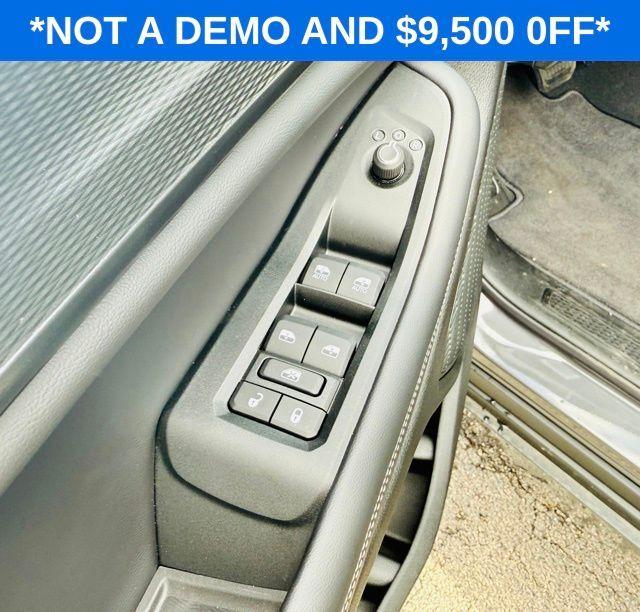 new 2025 Jeep Grand Cherokee L car, priced at $37,530