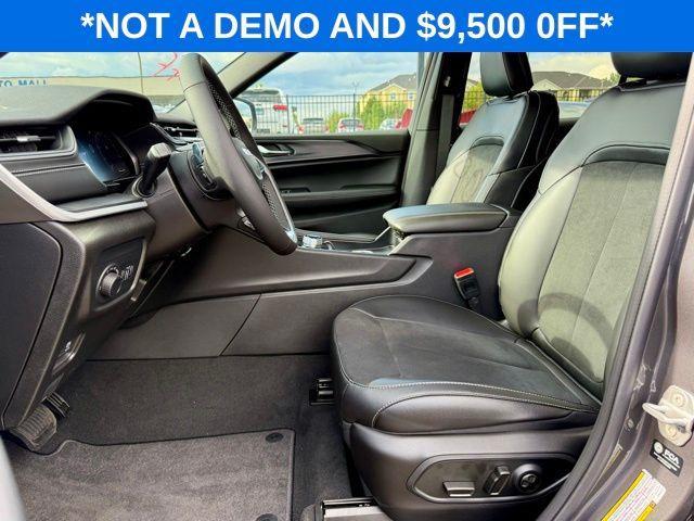 new 2025 Jeep Grand Cherokee L car, priced at $37,530