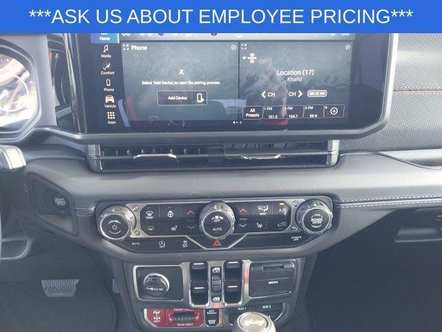 new 2025 Jeep Wrangler car, priced at $60,125