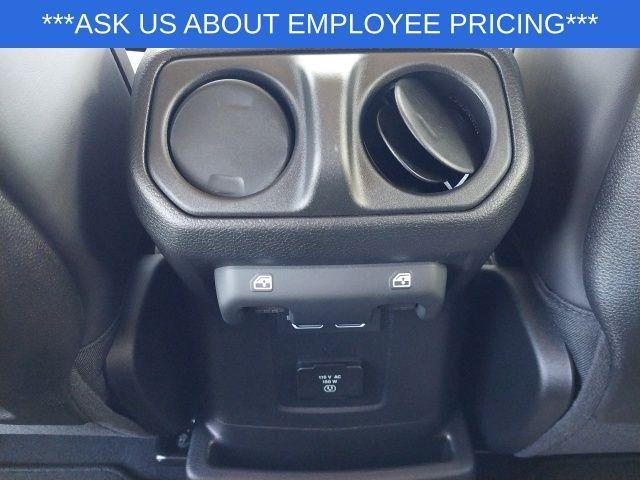 new 2025 Jeep Wrangler car, priced at $60,125