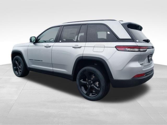 new 2025 Jeep Grand Cherokee car, priced at $48,955