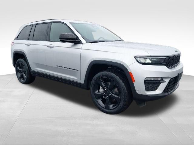 new 2025 Jeep Grand Cherokee car, priced at $48,955