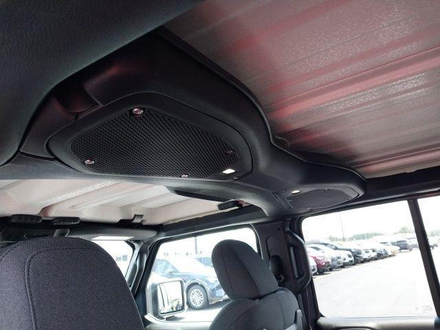 new 2025 Jeep Wrangler car, priced at $50,930