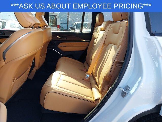new 2025 Jeep Grand Cherokee car, priced at $56,080