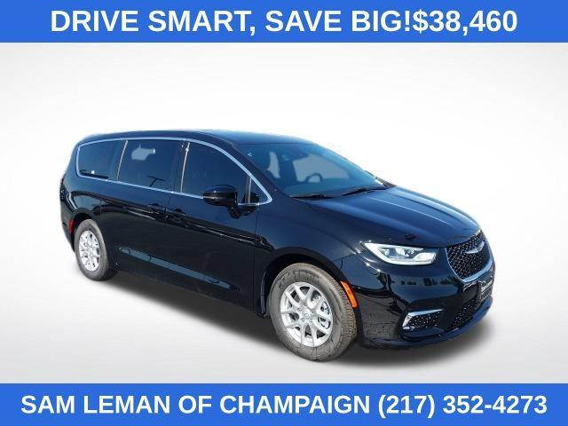 new 2026 Chrysler Pacifica car, priced at $38,460